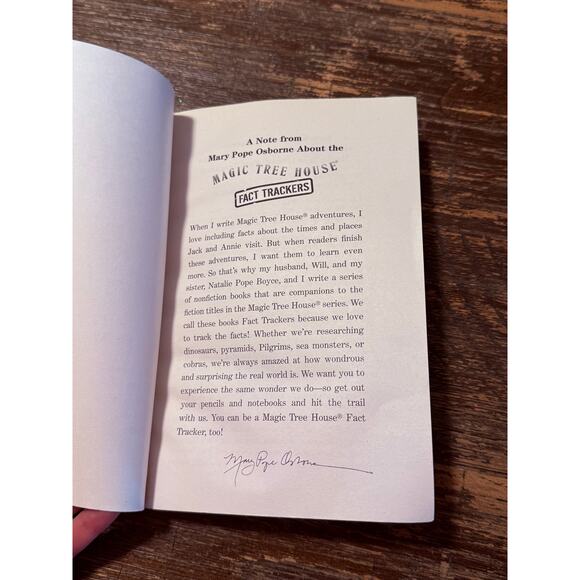 Magic Tree House Fact Tracker: Ancient Rome and Pompeii - Picture 4 of 4